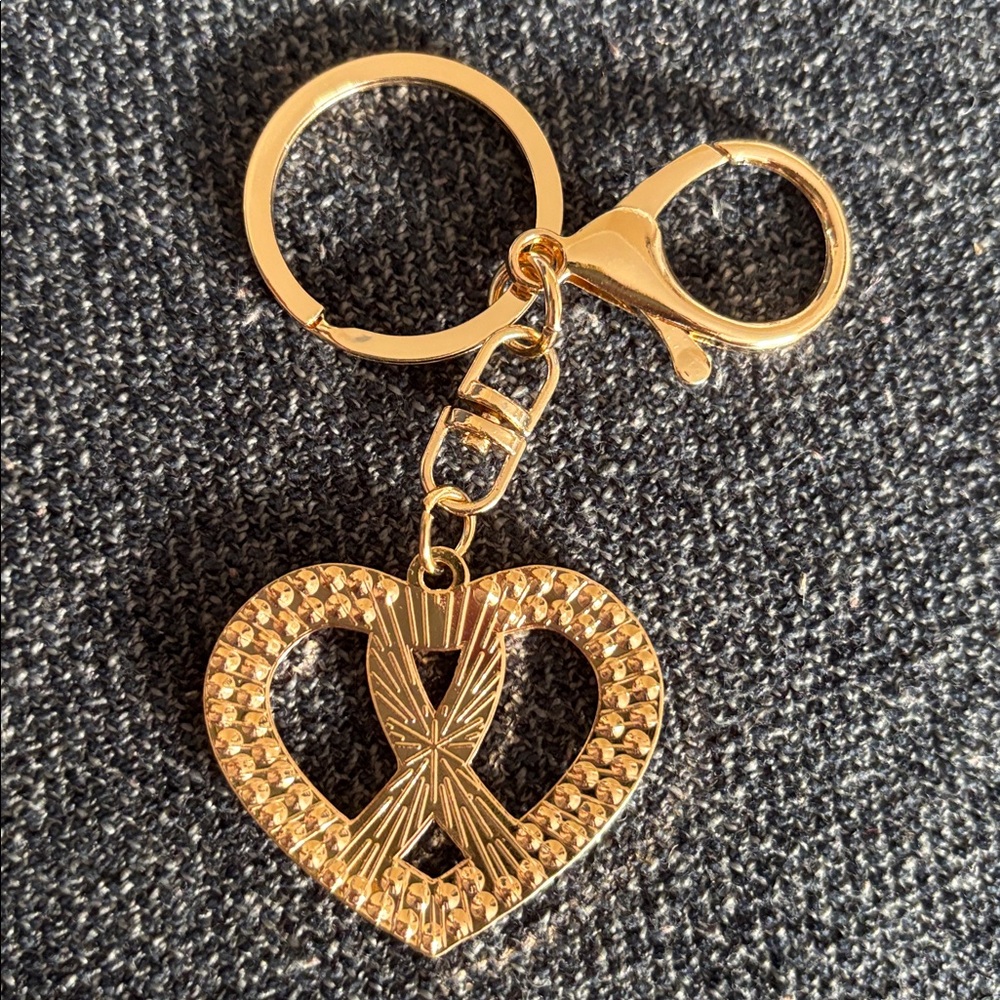 BREAST CANCER AWARENESS Gold and Pink Heart Bag Charm/Keychain with Ribbon - Picture 4 of 6